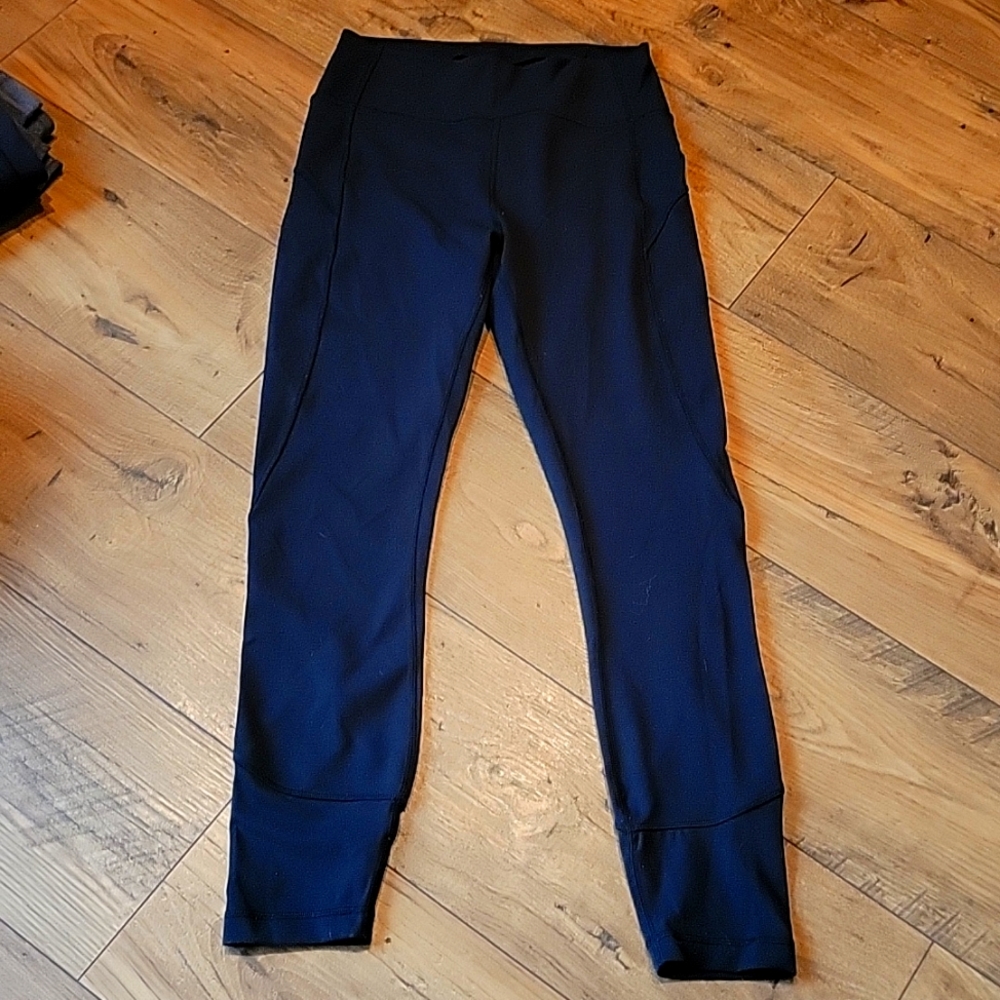 Lululemon leggings.
